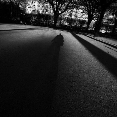 Dans ces rues obscures…