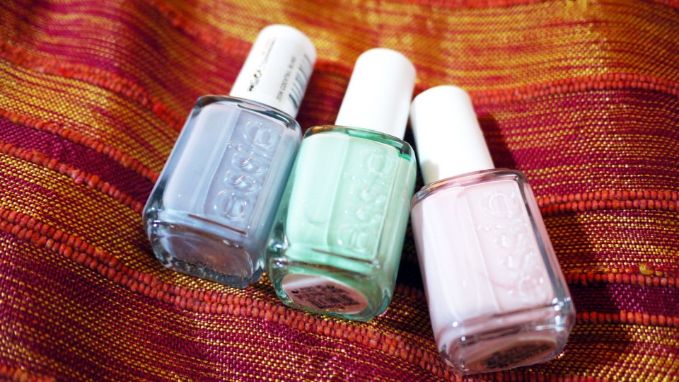 -	3 vernis pastels Essie