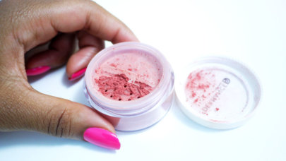 Le blush minéral Dermance : Coup de coeur ultime !