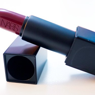 Des lèvres audacieuses avec NARS
