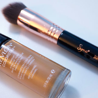 Revlon ColorStay 24h : Parfait pour les peaux mixtes à grasses